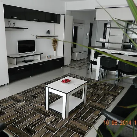 Lägenhetshotell Studio Bonjour 4*