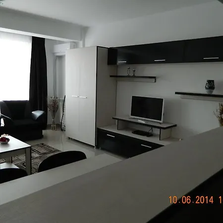 Studio Bonjour Lägenhetshotell 4*